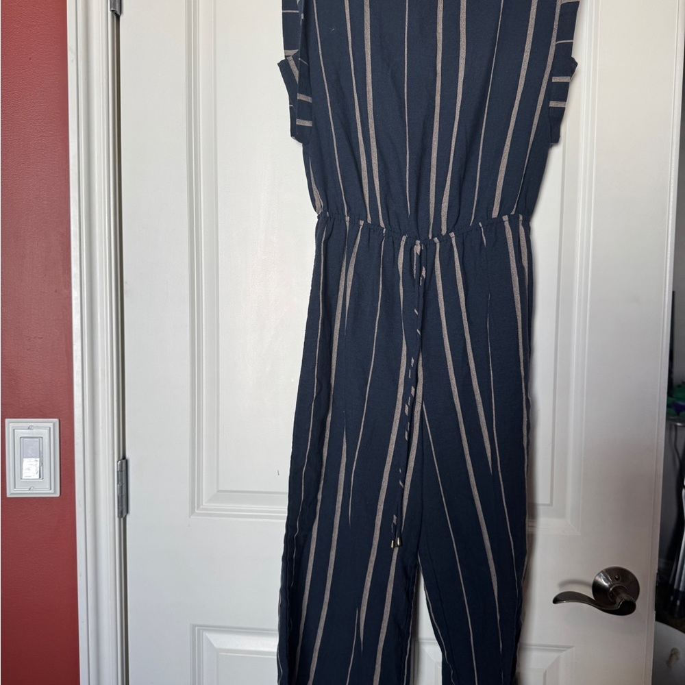 Universal Navy and Beige Striped Apparel